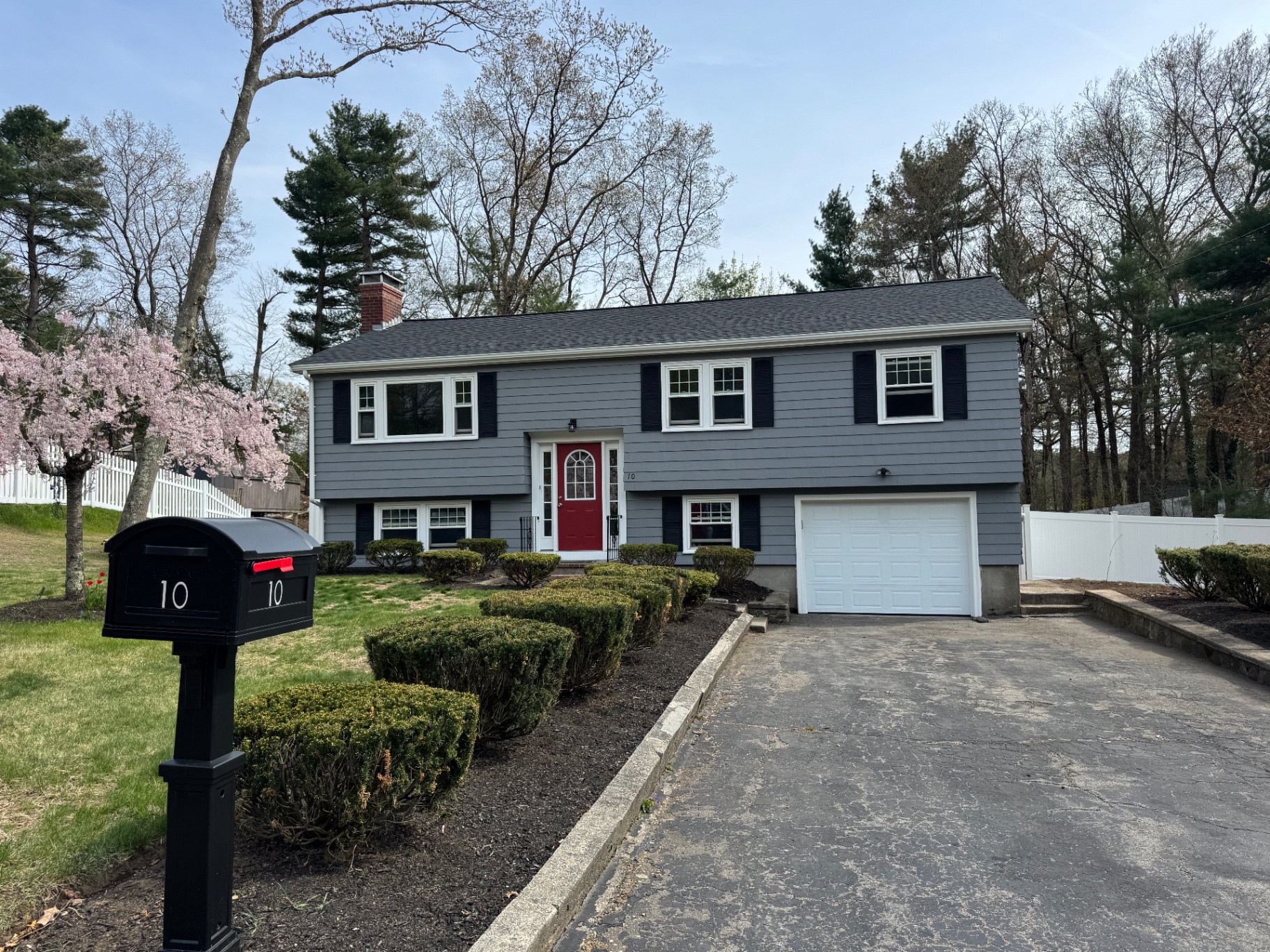 Full Exterior Refresh — Siding, Roof & Windows